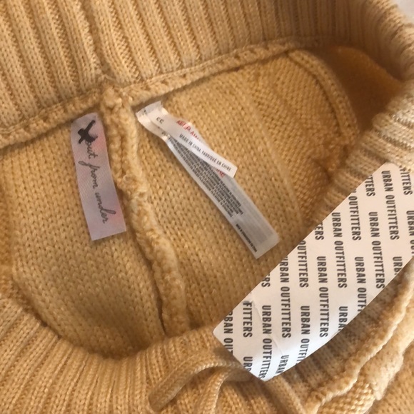 Urban outfitters out from under cable knit jogger sweatpants size medium - Picture 4 of 4